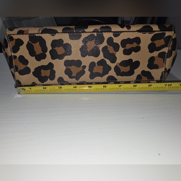 Coach✨️ Leopard 🐆 Print Tote - Black and Tan 🔥 - Picture 6 of 7